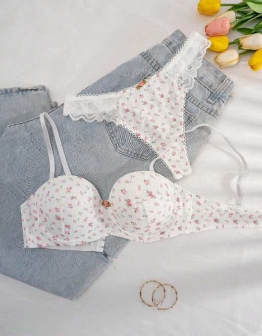 Conjunto Premium Cottage Florale – Sutiã Frente-Única Push-Up e Calcinha Tanga
